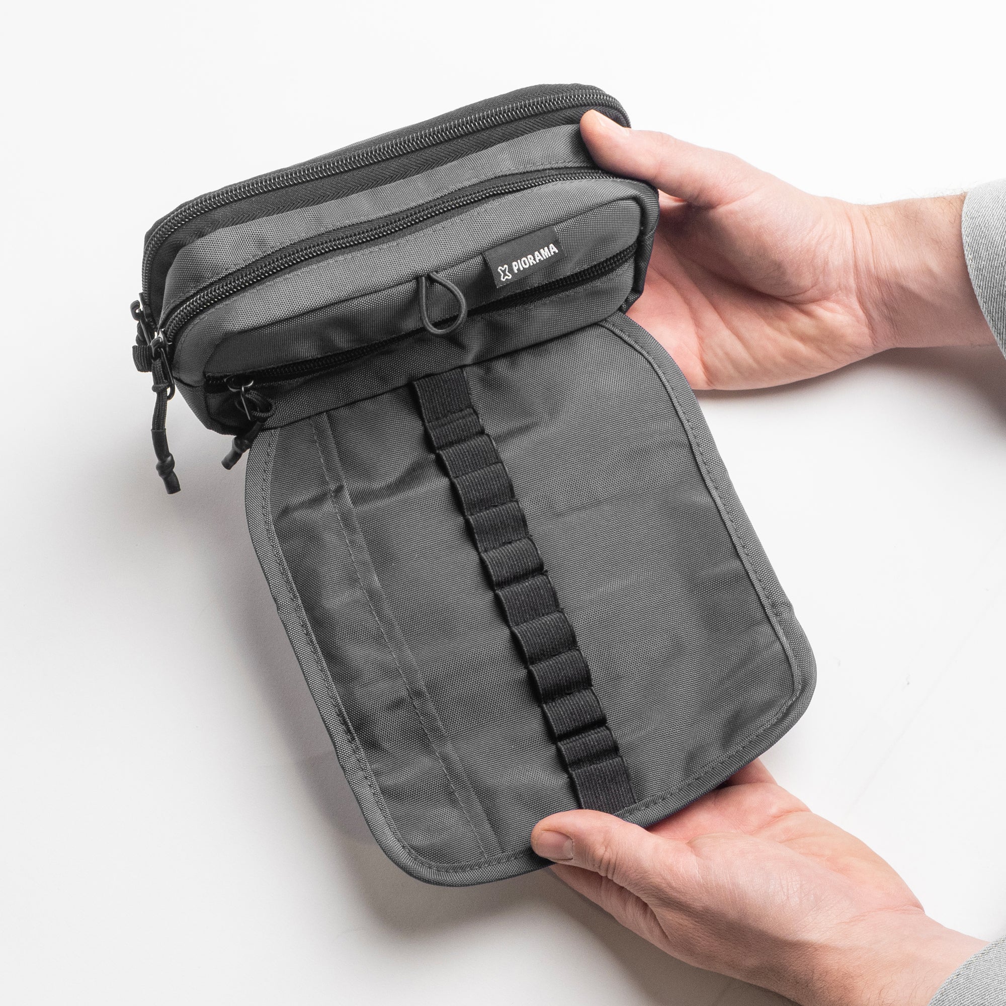 Trinity Pencil Case - Mist Gray